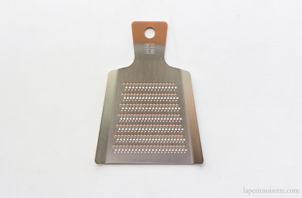 How to grate wasabi (わさび) – The Japanese Food Lab