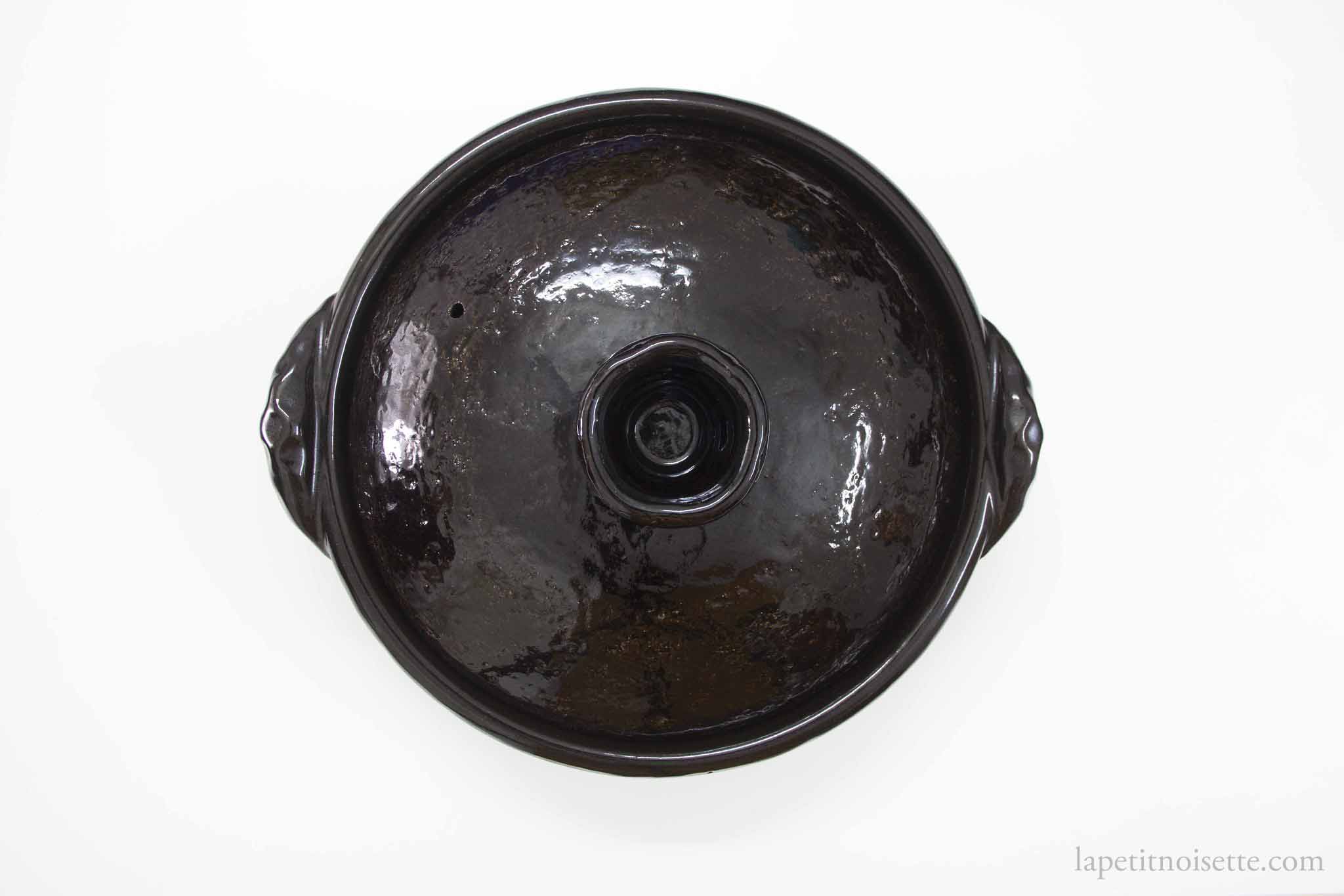 Kumoi Kiln's Black Duck Donabe Claypot