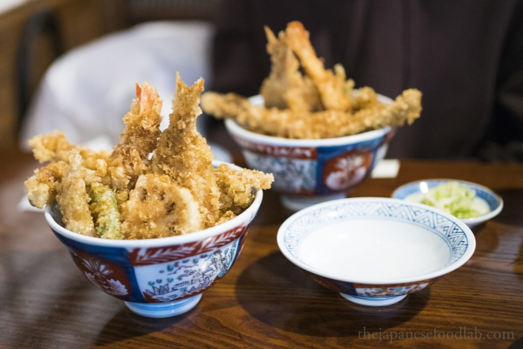 Dote no Iseya's tendon served without the lid on. 