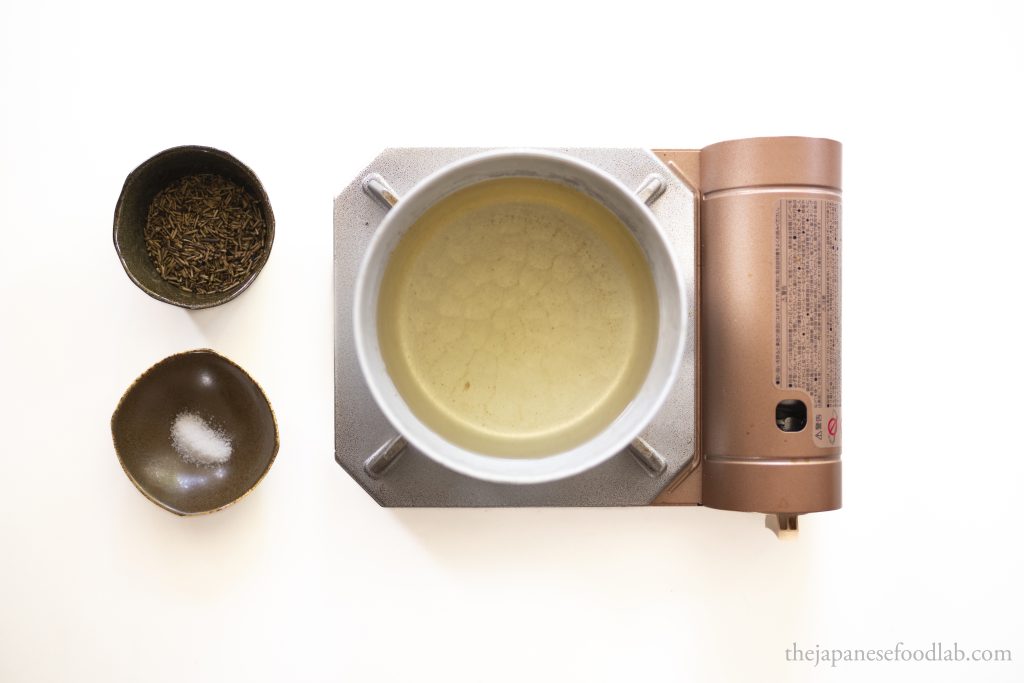 The ingredients used to make tencha, a tempura version of ochazuke